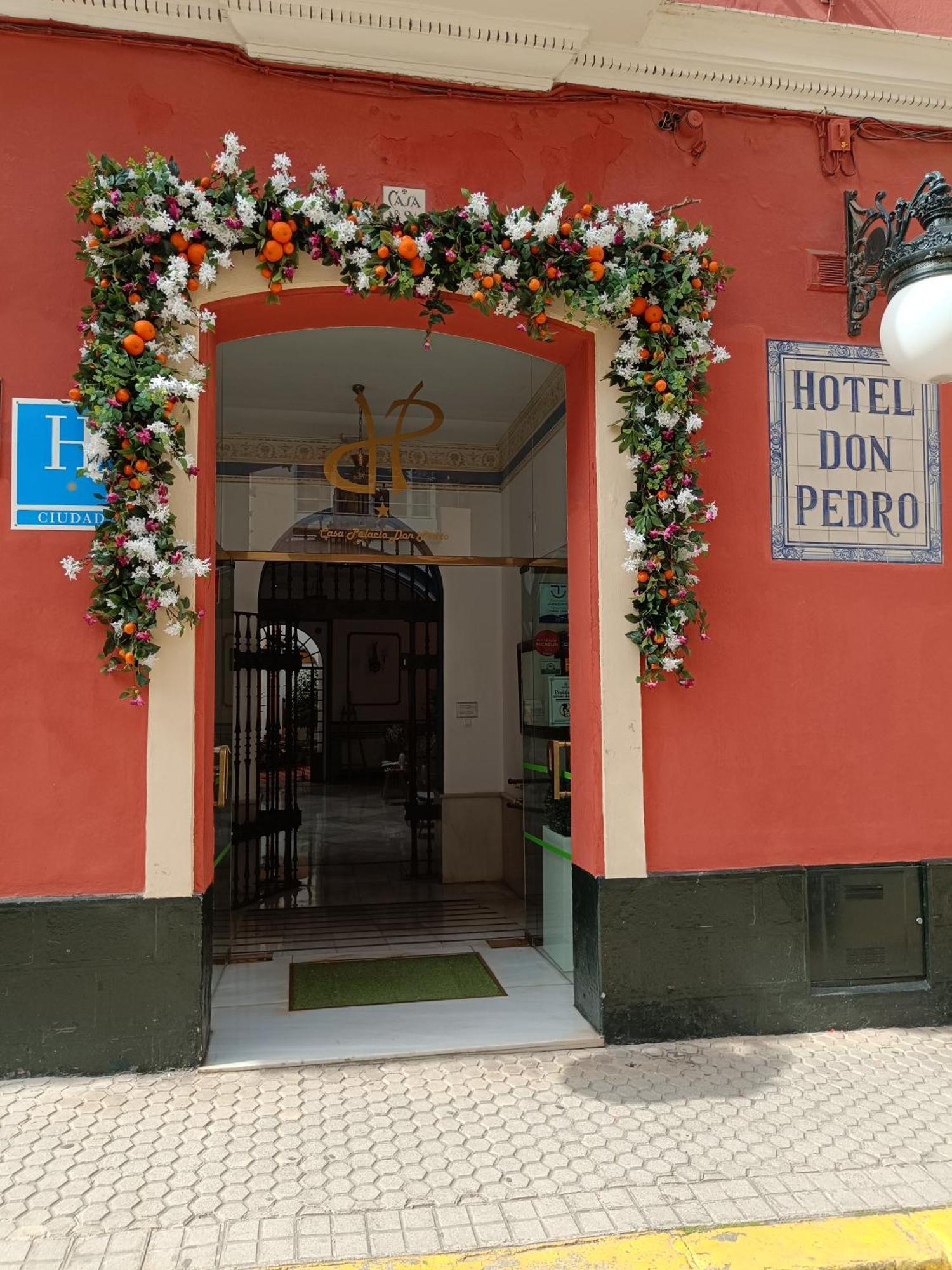 Casa Palacio Don Pedro Seville Exterior photo